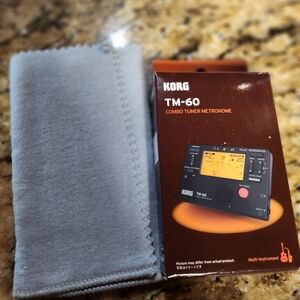 Korg TM-60 Combo Tuner Metronome